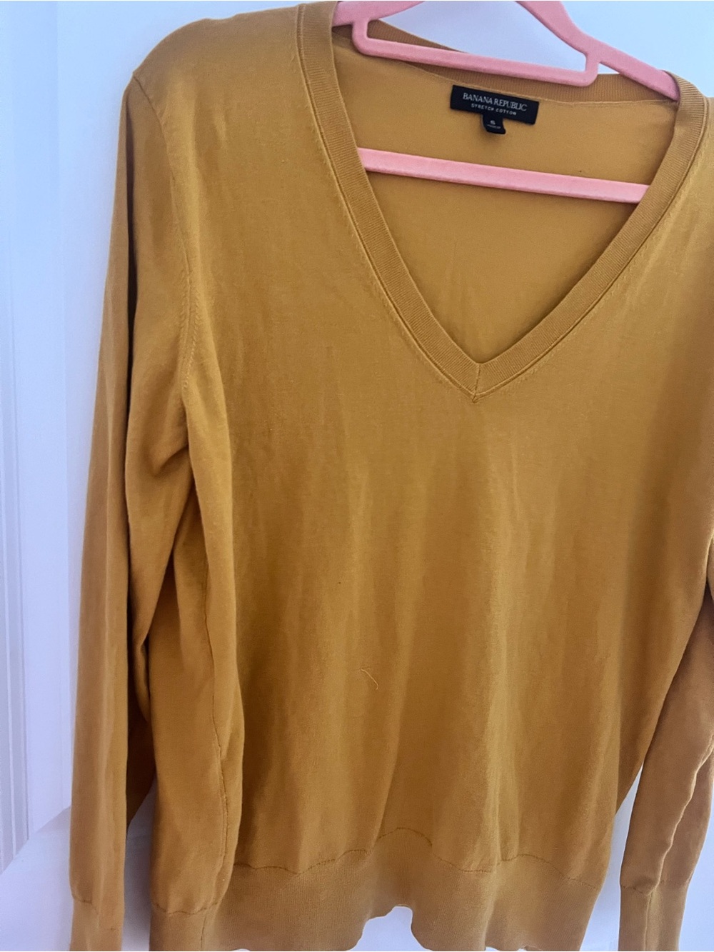 Banana Republic V-Neck Sweater in Mustard Yellow - Picture 3 of 6